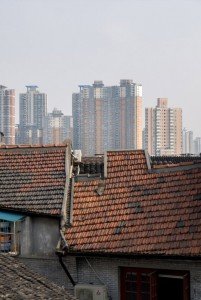 Ce sont des tours et des quartiers denses qui remplacent un des visages de la ville. (Crédit photo Antoine Dubois)