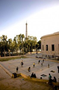 Partie de bike polo au pied du Palais de Tokyo (Paris XVIe). Copyright : Kevin Walsh