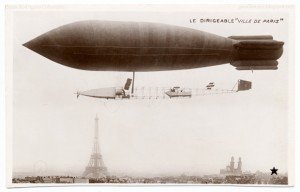 Le dirigeable "Ville de Paris". Vintage real photo postcard, 1906 or 1907, uncirculated, divided back, published by Etoile, Paris. Source : compte Flickr de The Casas-Rodríguez Postcard Collection