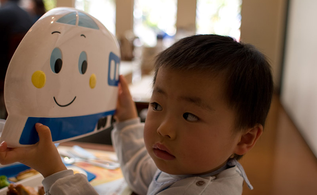 Train enfant japonais ; Copyright : Yoshiyasu Nishikawa