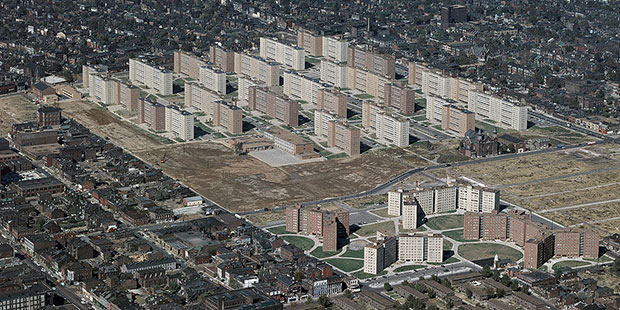 Pruitt-Igoe - Saint-Louis. Crédits : United-States geological Survey