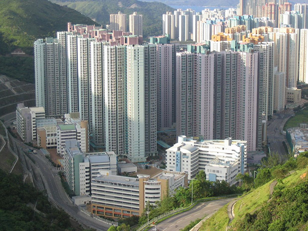 Buildings - Hong Kong. Copyright : Baycrest / Wikimedia