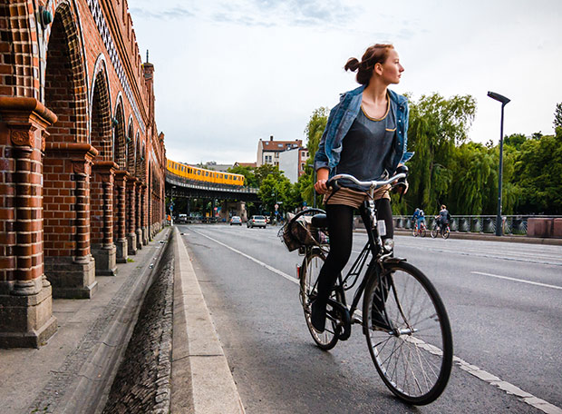 Cycliste Berlinoise. Copyright : Daniel Foster / Flickr