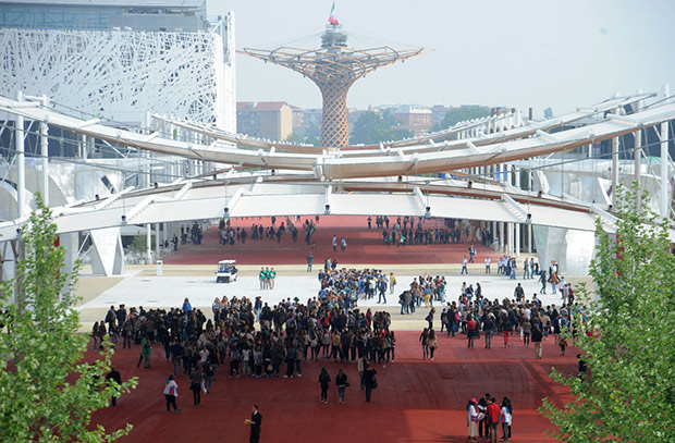 Porte d'entrée de l'expo universelle. Copyright : Expo 2015 / Daniele Mascolo