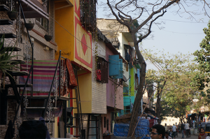 L’urbanisation de slum porte une logique incrémentale © Clément Pairot