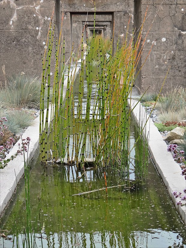 Le jardin du Tiers-Paysage, œuvre de Gilles Clément pour revaloriser la base sous-marine de Saint-Nazaire (c) Jean-Pierre Dalbéra