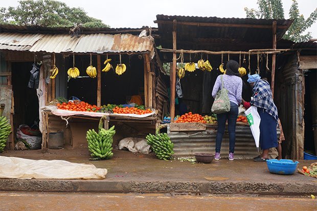 Etal primeur Kibera mobilite demain la ville