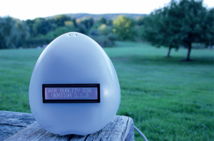 moniteur intelligent connecte air quality egg