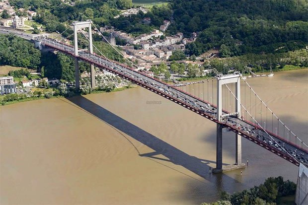  Le pont d'Aquitaine sur la rocade de Bordeaux