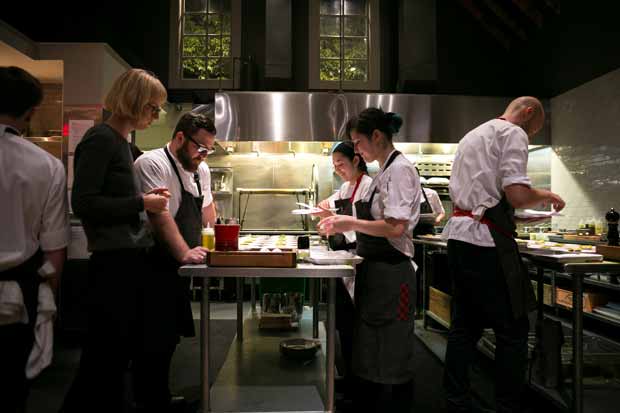 La cuisine est une pièce à vivre qui peut rassembler les habitants d'un logement collectif.