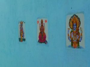 Afficher des divinités sur les murs permettrait d'éviter les dégradations.