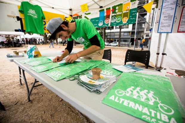 Un stand du village des alternatives