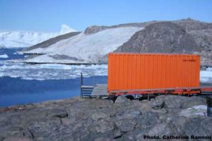 Logement en conteneur en Antarctique. Crédit photo : Catherine Rannou