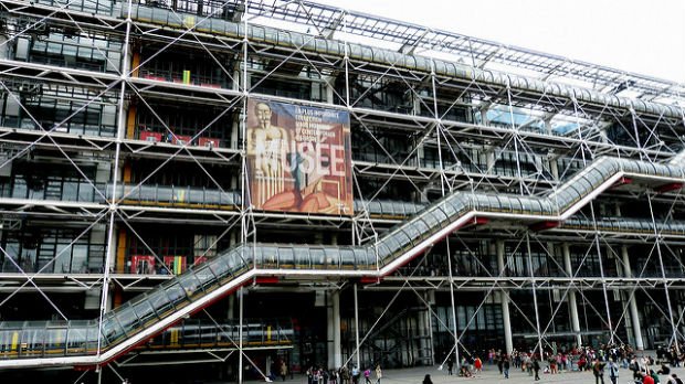 Il paraît que c’était trop compliqué de déraciner Beaubourg pour le transporter sur des roulettes… - Crédits Mariano Mantel sur Flickr