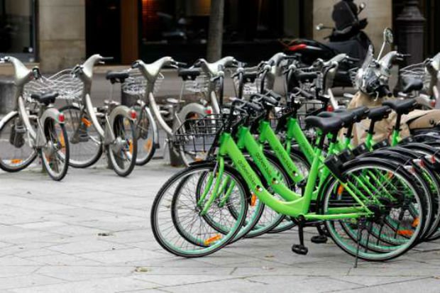 Les vélos verts de la société Gobee.bike à Paris