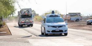 le vehicule autonome de Google est testé dans une fausse ville