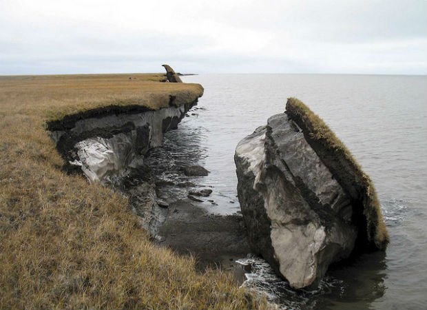 Éboulement naturel en Alaska