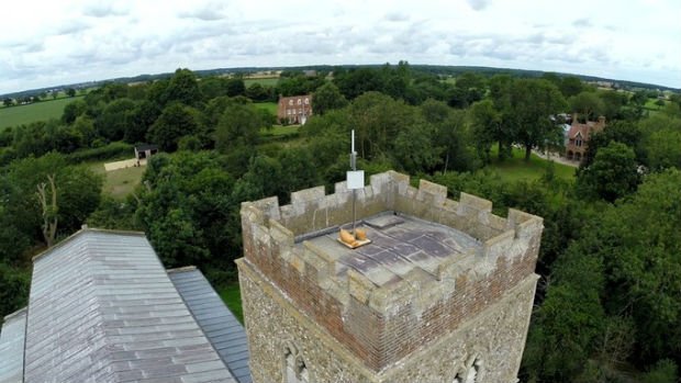 Dans le comté de Norfolk en Angleterre, la plupart des églises sont équipées d’une antenne Wifi