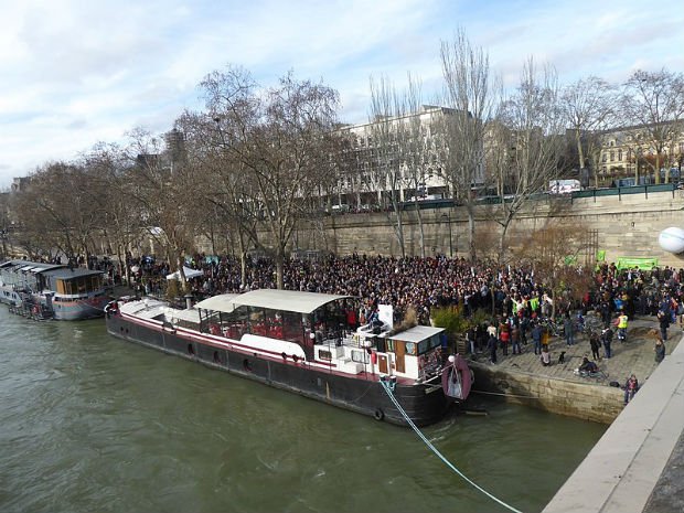 Manifestation pour le maintien de la piétonnisation des voies sur berge 10 mars 2018