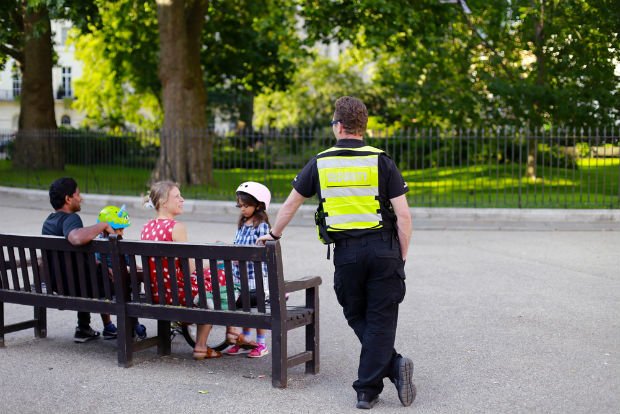 Agent de sécurité dans le parc Fitzroy