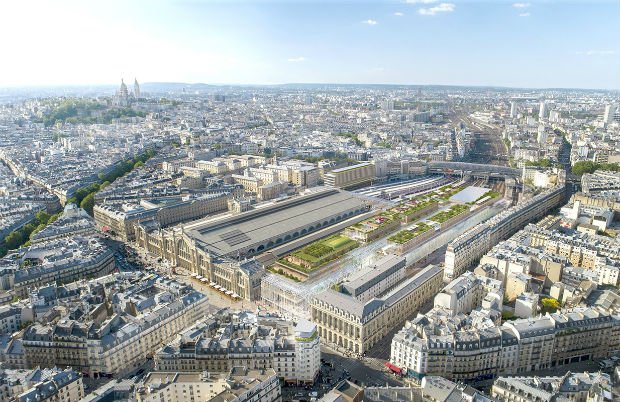 Sur le toit, un lieu de détente et de sport offrant une vue imprenable sur Paris