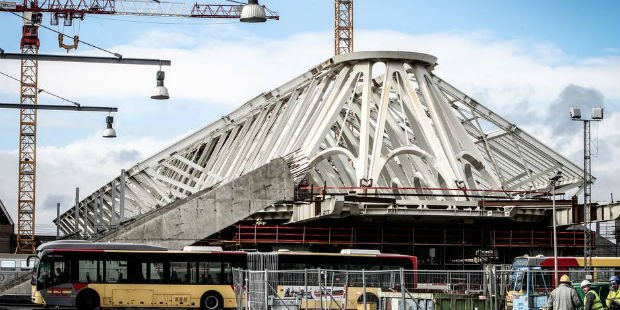 La gare de Mons par Santiago Calatrava a pris 2 ans de retard et eu une augmentation du budget