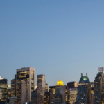 Les nouvelles tours 432 Park Avenue (gauche) et One57 (droite) à New York