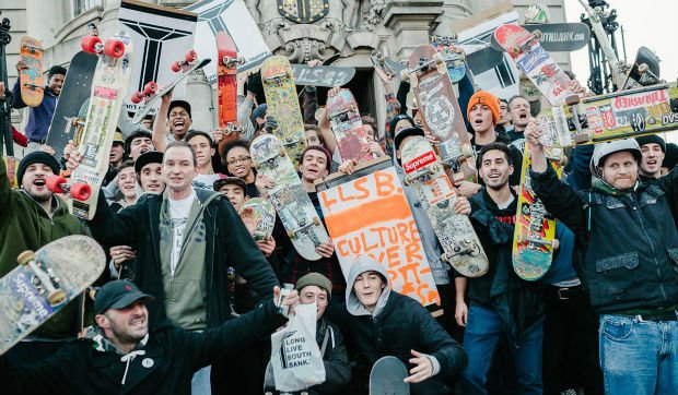 Mobilisation pour la campagne Long Live Southbank à Londres