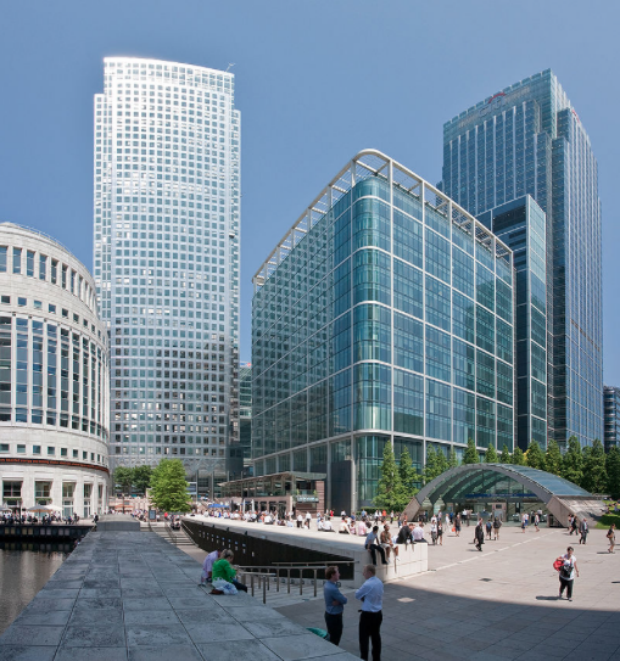 Les modes de travail génèrent des modes de ville, comme le démontre l’apparition de quartiers d’affaires, ici Canary Wharf à Londres