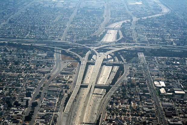 Échangeur routier à Los Angeles 