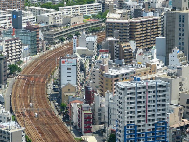 “Densité à l'approche de la gare d'Osaka“ 