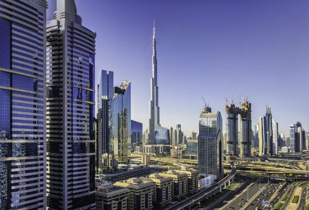 Il y a une soixantaine d’années, Dubai était un petit village de pêcheur. Aujourd’hui, c’est l’une des destinations touristiques du moment en grande partie pour ses prouesses architecturales. 