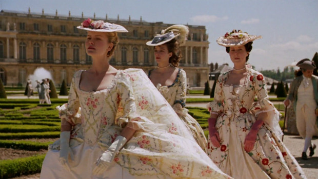 Nous n’avons pas les mêmes valeurs, dans Marie-Antoinette (2006)