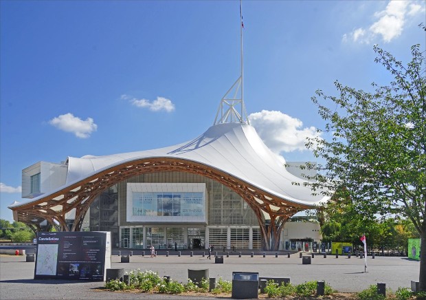 Le centre Georges Pompidou de de Metz a été dessiné par l’architecte Kengo Kuma ©️ Jean-Pierre Dalbéra sur Flickr