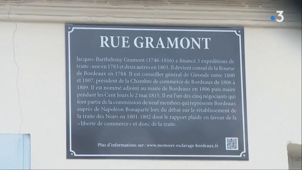 Une affiche explicative rue Gramont à Bordeaux - France 3