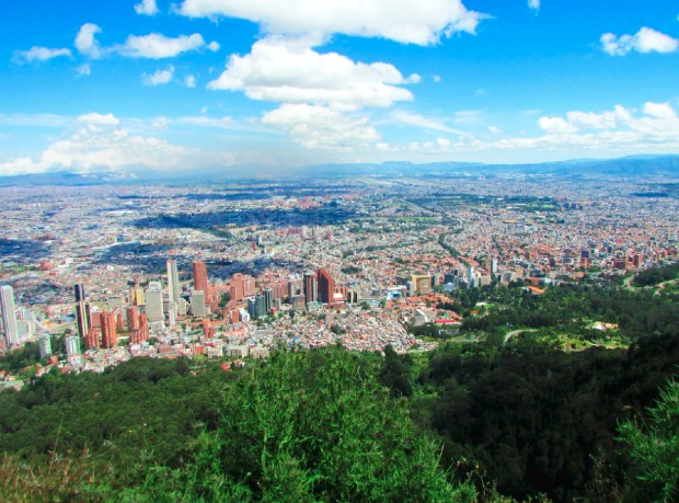 Point de vue de Monserrate sur Bogotá ©️ Claus Pacheco via Unsplash