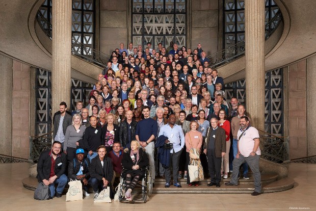 Photo de famille de la convention citoyenne pour le climat - Facebook