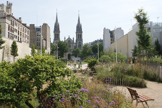 Le jardin Truillot dans le 11ème arrondissement est un exemple d'opération de dédensification - Artvill/CC BY-SA 4.0