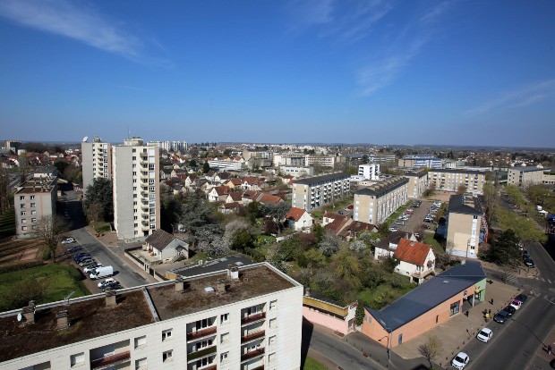 Le quartier actuel du Banlay à Nevers, un exemple de quartier politique de la ville via flickr