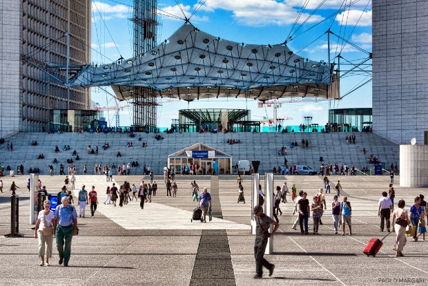 L’esplanade aujourd’hui : un espace public où circuler et où se poser. Source : Paolo Margari via Flickr