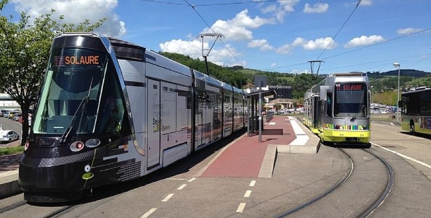 Tramway à Saint-Etienne, crédits : AirScott sur Wikipedia