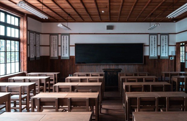 Une salle de classe japonaise © Hiroyoshi Urushima via Unsplash