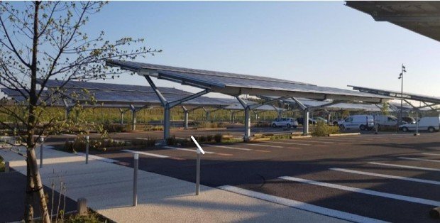 Parkings, bâtiments, autoroutes… Où les panneaux photovoltaïques