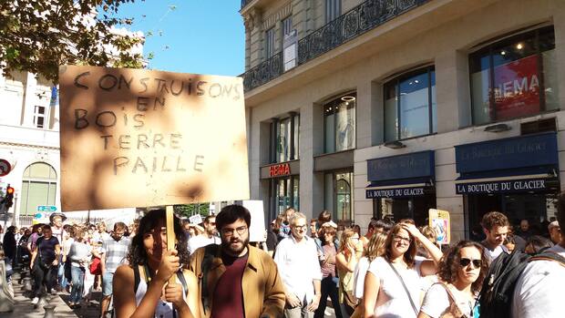 Manifeste pour un nouveau BTP (bois terre paille) © Association LESA/Facebook