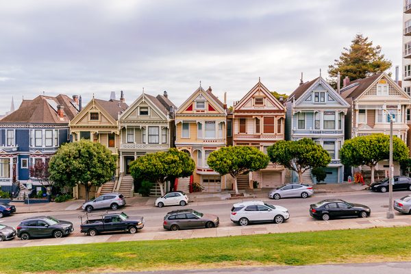 À San Francisco où les risques sismiques sont élevés, un programme de recensement et de réhabilitation des maisons victoriennes est en cours - Getty