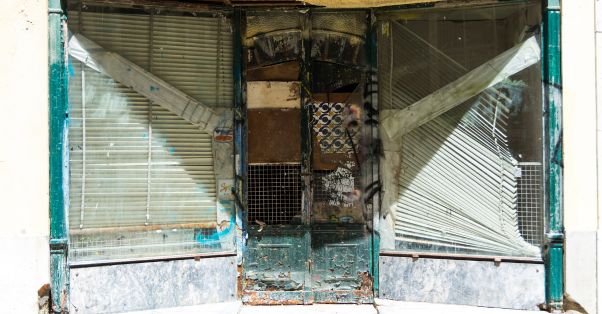 Boutique abandonnée à Lisbonne - Unsplash